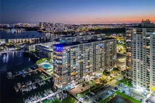 18081 Biscayne Blvd, Aventura, FL 33160 - Photo 11