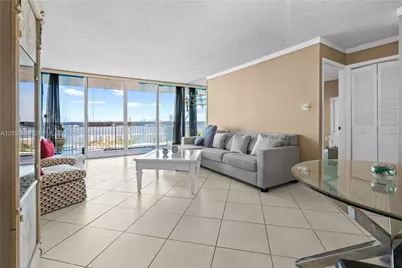 18081 Biscayne Blvd #1903, Aventura, FL 33160 - Photo 17