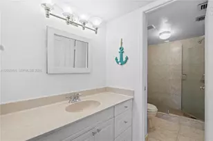 18081 Biscayne Blvd, Aventura, FL 33160 - Photo 27