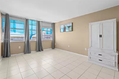 18081 Biscayne Blvd #1903, Aventura, FL 33160 - Photo 21