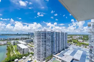 18081 Biscayne Blvd, Aventura, FL 33160 - Photo 1