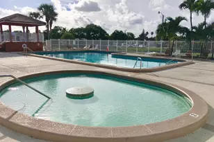 13101 SW 14th St, Miami, FL 33184 - Photo 9