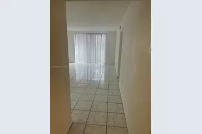 15600 NW 7th Ave #501, Miami, FL 33169 - Photo 3