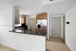 16450 Miami Dr, North Miami Beach, FL 33162 - Photo 21