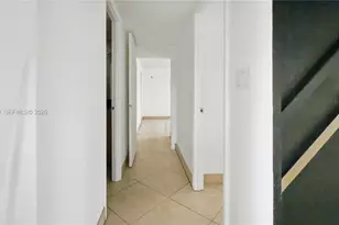 16450 Miami Dr, North Miami Beach, FL 33162 - Photo 17