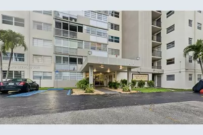 16450 Miami Dr #103, North Miami Beach, FL 33162 - Photo 29