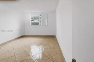 16450 Miami Dr, North Miami Beach, FL 33162 - Photo 15