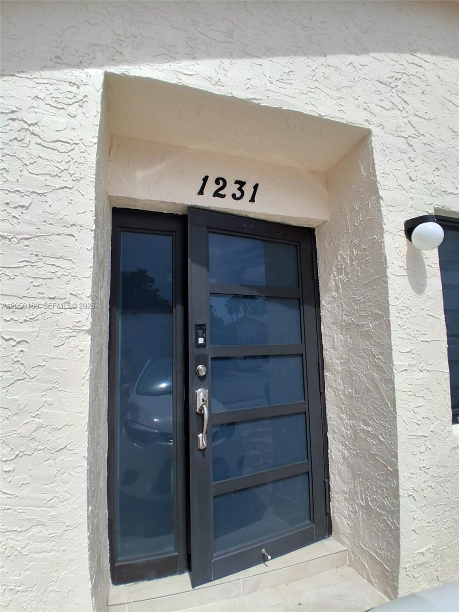 1231 SW 136th Pl #A - 1231 SW 136th Pl #A, Miami, FL 33184 Luxury Property | Jose Angel Pina