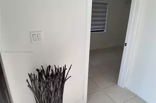1231 SW 136th Pl, Miami, FL 33184 - Photo 3