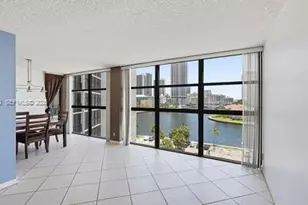 200 E Leslie Dr, Hallandale Beach, FL 33009 - Photo 15