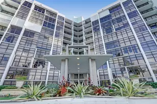 200 E Leslie Dr, Hallandale Beach, FL 33009 - Photo 23