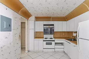 2401 S Ocean Dr, Hollywood, FL 33019 - Photo 19