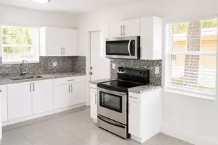 1114 NW 59th St, Miami, FL 33127 - Photo 5