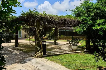 21601 SW 154th Ave, Miami, FL 33170 - Photo 23