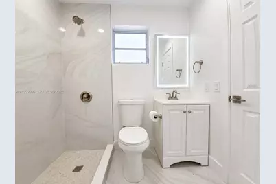 5190 E 1st Ave #B, Hialeah, FL 33013 - Photo 7