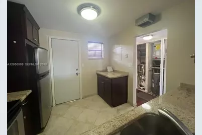 404 NW 68th Ave #505, Plantation, FL 33317 - Photo 5