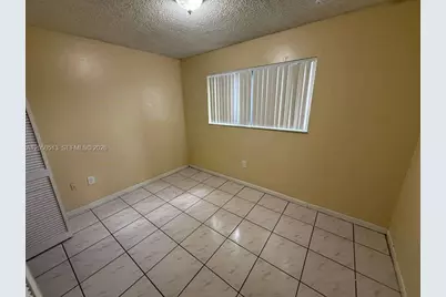 5 Olive Dr #12, Hialeah, FL 33010 - Photo 7