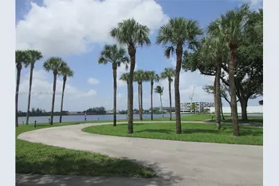 15545 N Miami Lakeway N #211, Miami Lakes, FL 33014 - Photo 3