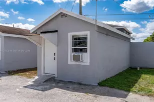 12101 Everglades St, Canal Point, FL 33438 - Photo 9