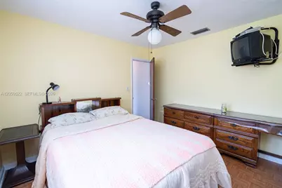 8721 NW 18th St, Pembroke Pines, FL 33024 - Photo 67