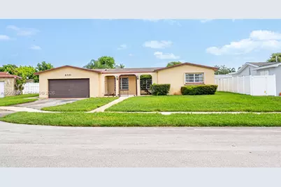 8721 NW 18th St, Pembroke Pines, FL 33024 - Photo 5
