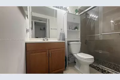 8160 Geneva Ct #315, Doral, FL 33166 - Photo 7