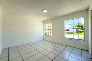 9850 W Heather Ln, Miramar, FL 33025 - Photo 5