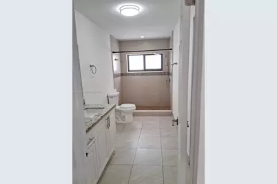 1231 SW 136th Pl #B, Miami, FL 33184 - Photo 9
