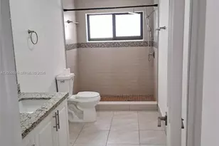 1231 SW 136th Pl, Miami, FL 33184 - Photo 9