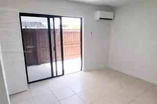1231 SW 136th Pl, Miami, FL 33184 - Photo 3