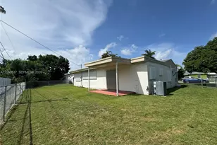 14720 Jackson St, Miami, FL 33176 - Photo 11