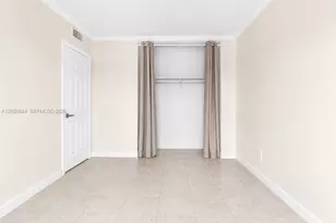 1245 W 24th St, Hialeah, FL 33010 - Photo 7