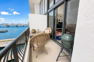 555 NE 15th St, Miami, FL 33132 - Photo 13