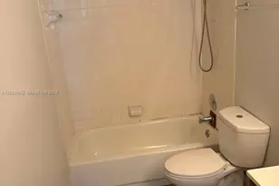 3461 NW 44th St, Oakland Park, FL 33309 - Photo 3