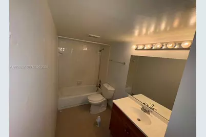 3461 NW 44th St #102, Oakland Park, FL 33309 - Photo 3