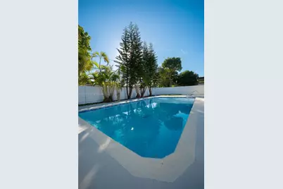 15411 NE 10th Ave, North Miami Beach, FL 33162 - Photo 17
