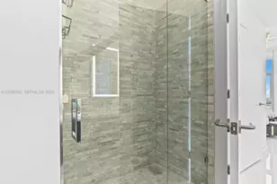 851 NE 1st Ave, Miami, FL 33132 - Photo 9