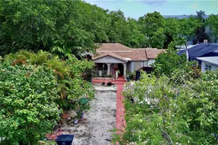 1053 NE 128th St, North Miami, FL 33161 - Photo 9