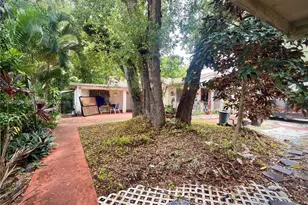1053 NE 128th St, North Miami, FL 33161 - Photo 13
