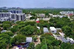 1053 NE 128th St, North Miami, FL 33161 - Photo 25