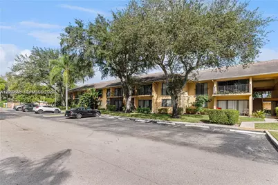5841 Washington St #60, Hollywood, FL 33023 - Photo 3
