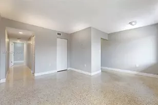 426 NW 13th Ave, Miami, FL 33125 - Photo 9