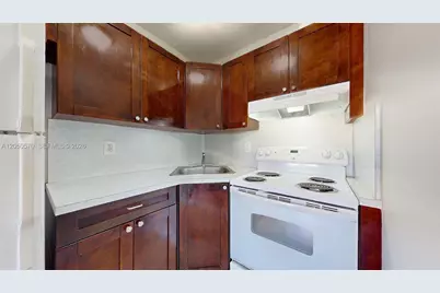 426 NW 13th Ave #2, Miami, FL 33125 - Photo 11