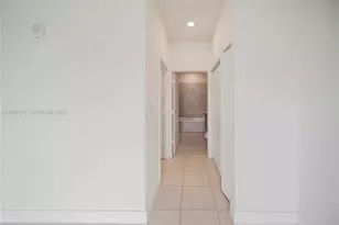 8265 NW 41st St, Doral, FL 33166 - Photo 11