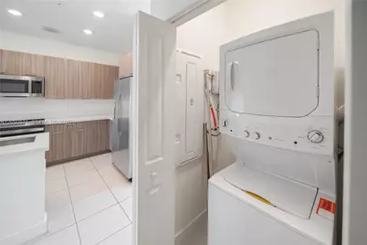 8265 NW 41st St #C-202, Doral, FL 33166 - Photo 23