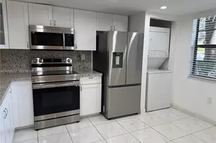 1101 Colony Point Cir, Pembroke Pines, FL 33026 - Photo 43