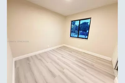 2401 SW 50th Ter, Plantation, FL 33317 - Photo 11