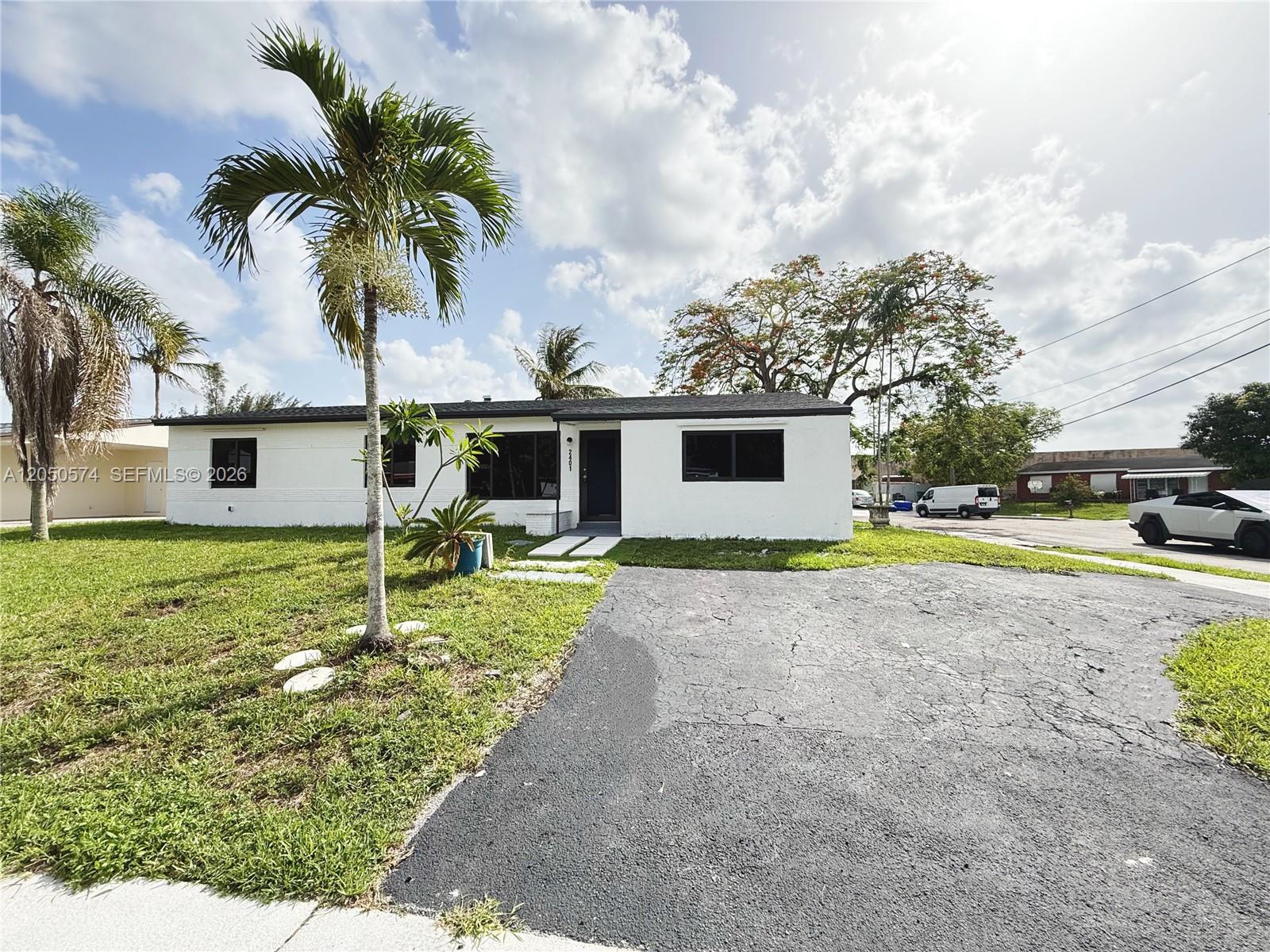 2401 SW 50th Terrace - 2401 SW 50th Terrace, Plantation, FL 33317 Luxury Property | Jose Angel Pina