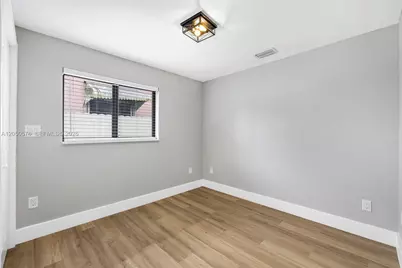 3481 SW 87th Ct #REAR, Miami, FL 33165 - Photo 3