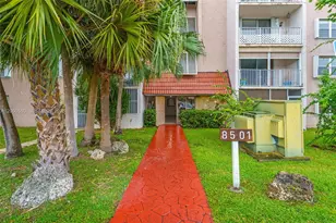 8501 NW 8th St, Miami, FL 33126 - Photo 19